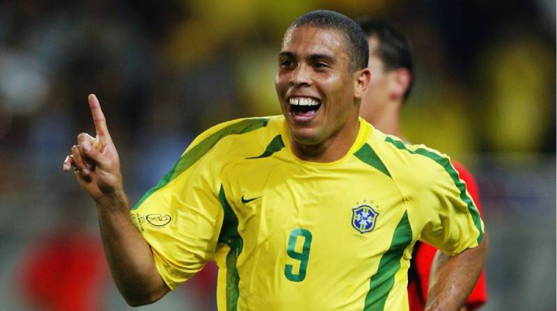 Ronaldo Nazário – Kẻ hủy diệt với nụ cười hiền